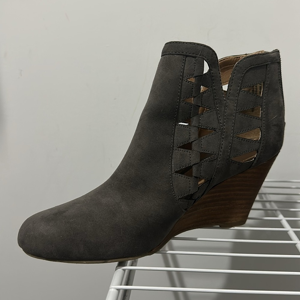 Grey wedges - Picture 2 of 4
